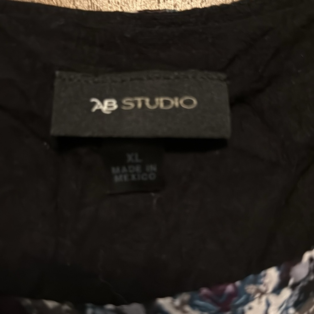 AB Studio Purple and White Patterned Top size XL - Picture 4 of 5